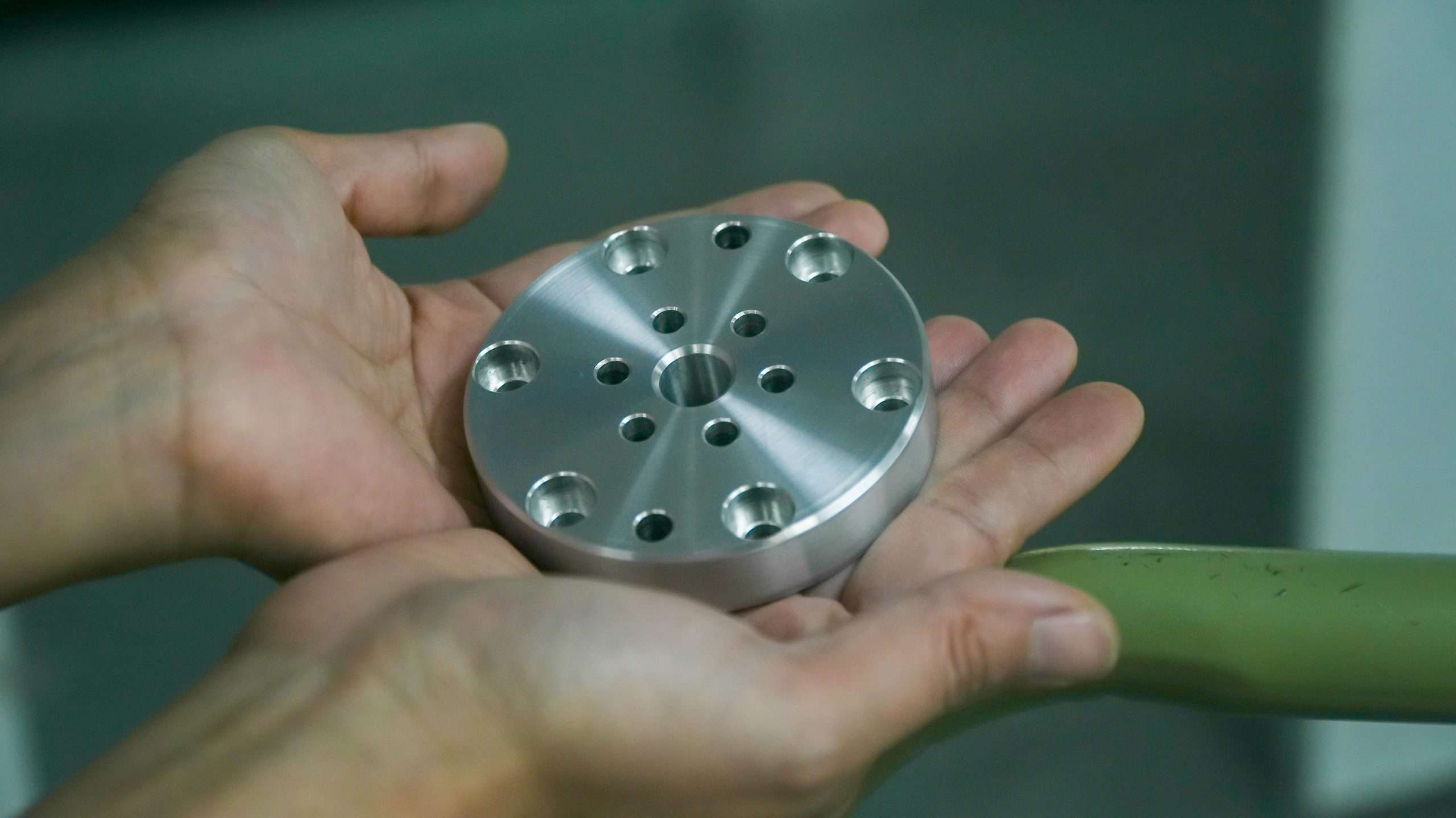 Small circular machined part